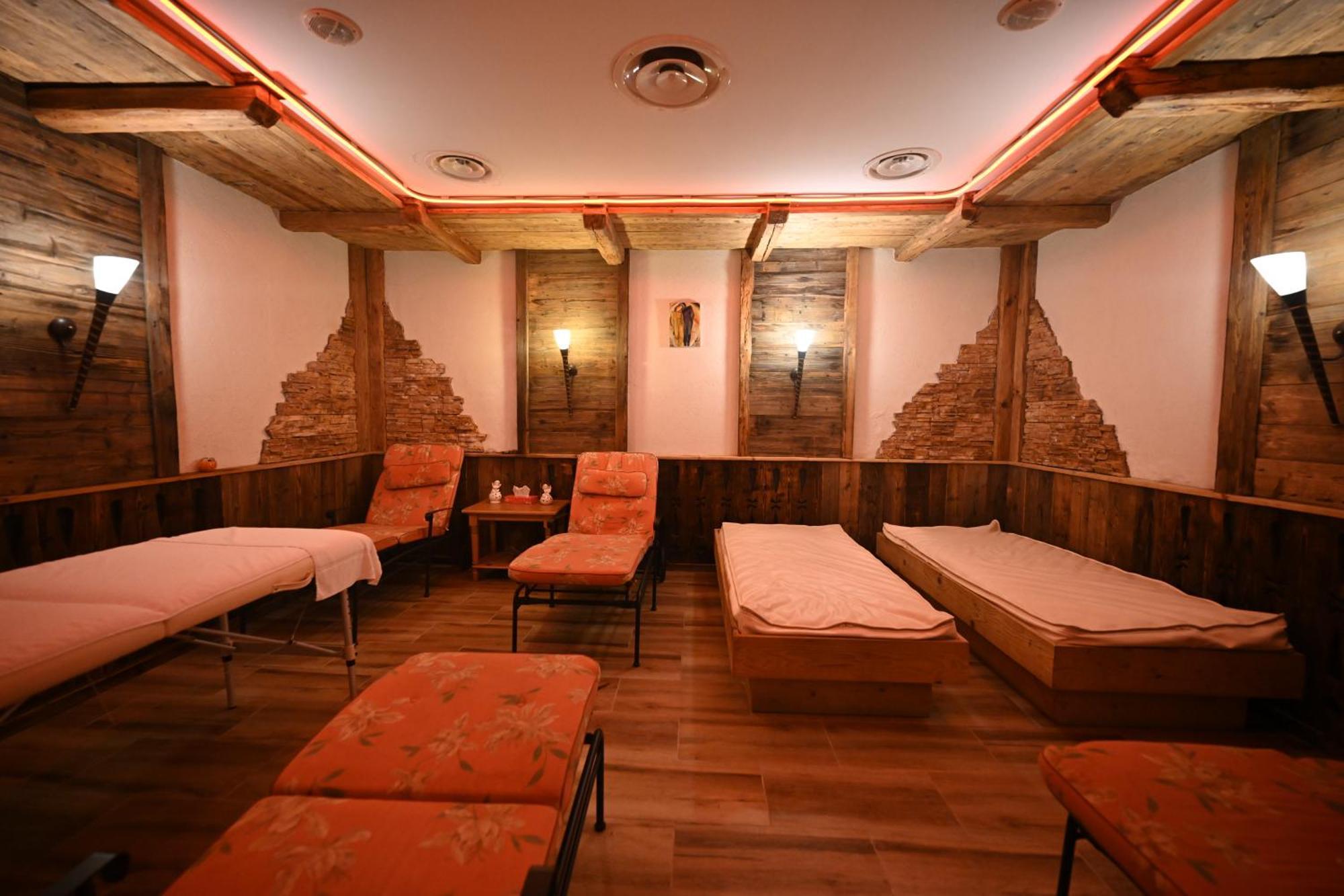 Mercure Sighisoara Binderbubi Hotel & Spa Extérieur photo