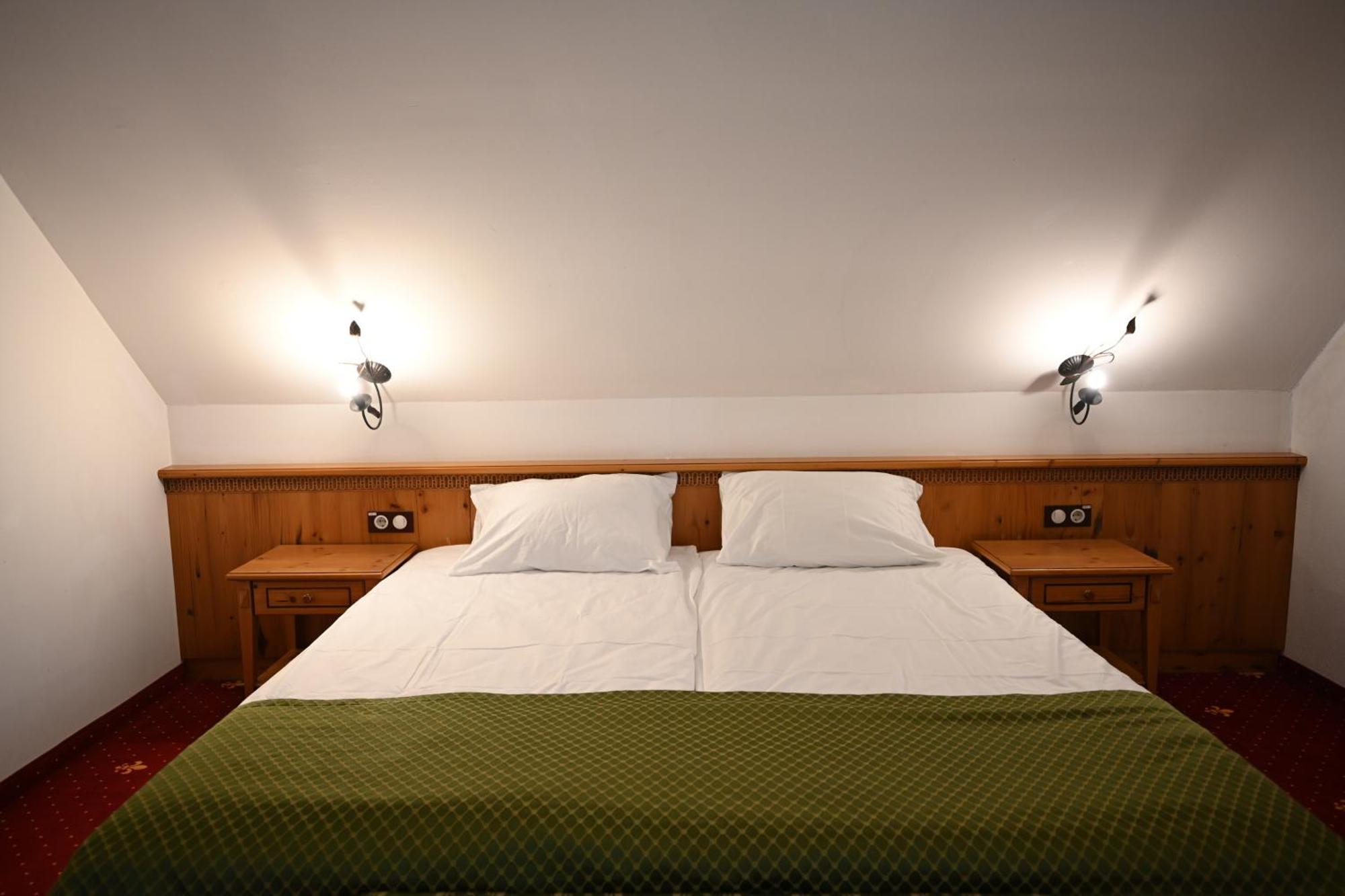 Mercure Sighisoara Binderbubi Hotel & Spa Extérieur photo